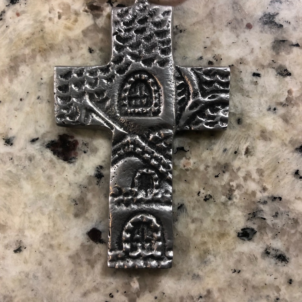 Beautiful Silver Cross Pendent - image 2